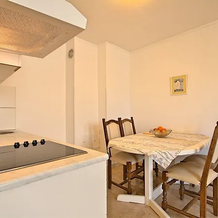 Apartment Nika 6 In Der Residenz Mit Pool Und Whirlpool In Strandnaehe